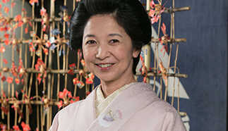 西門静（宮崎美子）